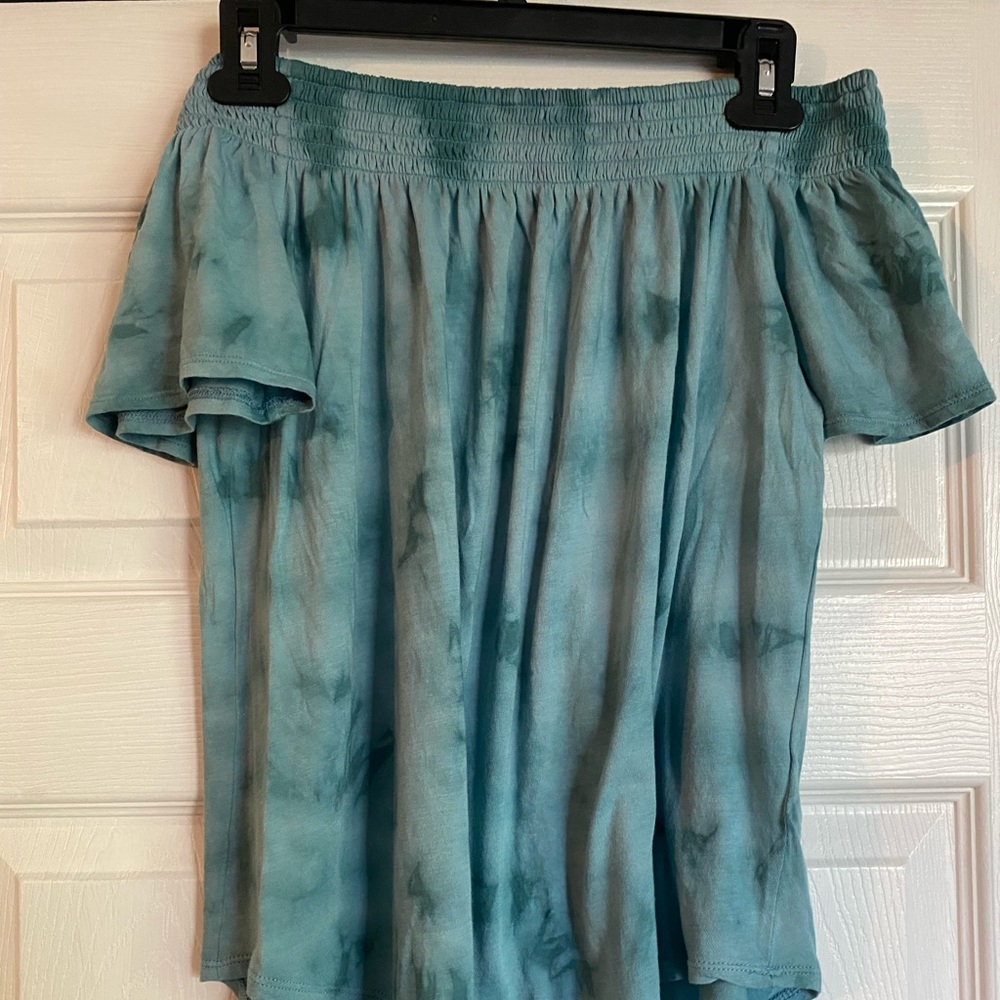 Off the shoulder, super soft tie dye tee